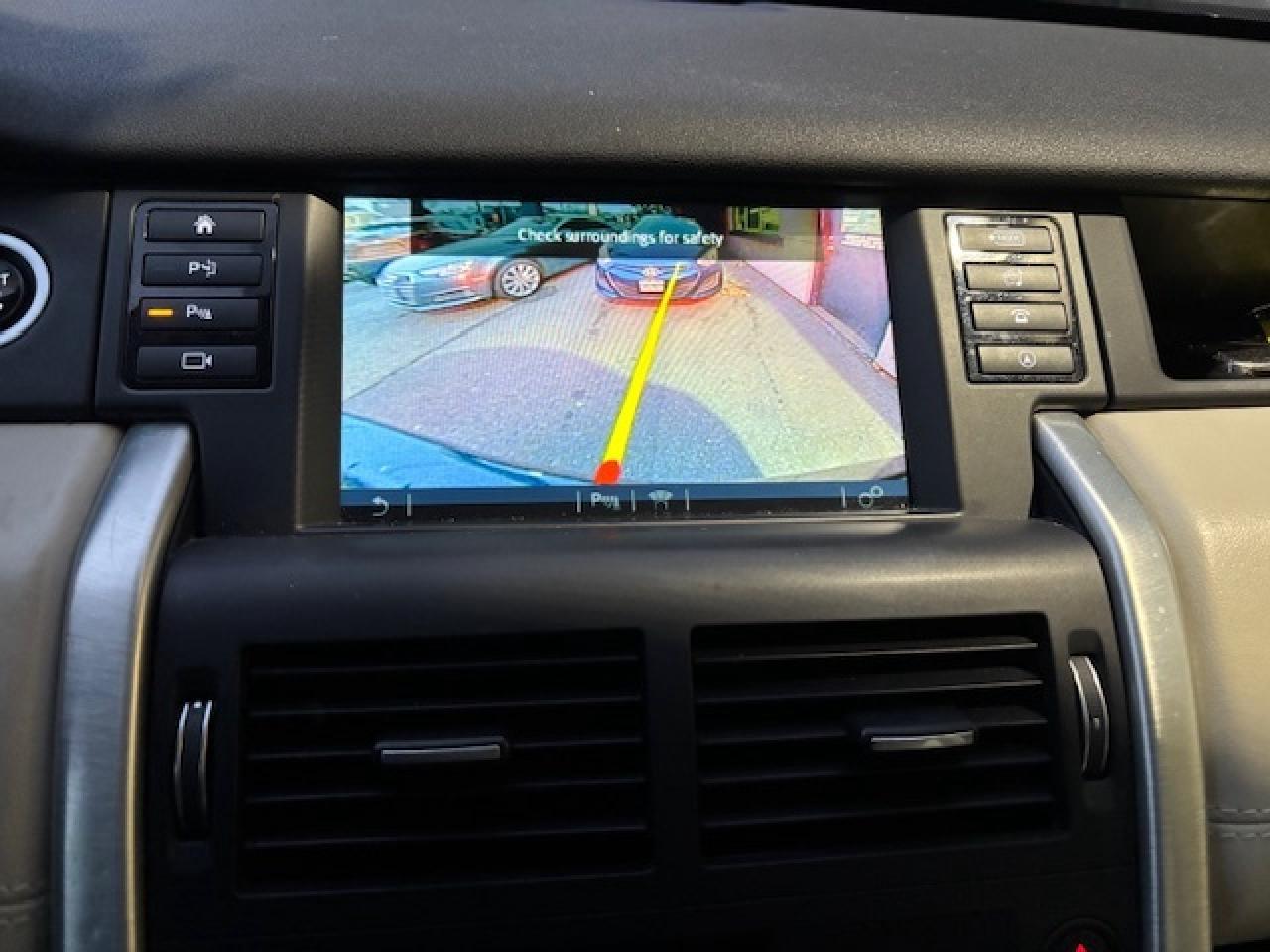 2016 Land Rover Discovery Sport AWD HSE LUXURY, PANO ROOF, NAVI, LOADED UP!! Photo