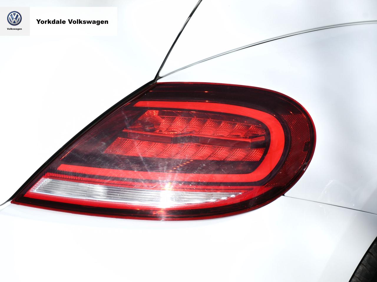 2018 Volkswagen Beetle Convertible Trendline Photo