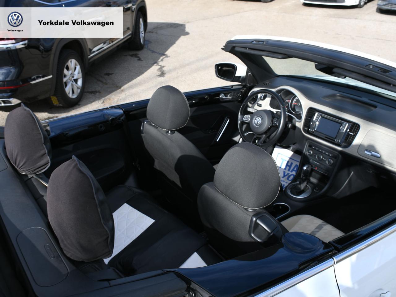 2018 Volkswagen Beetle Convertible Trendline Photo