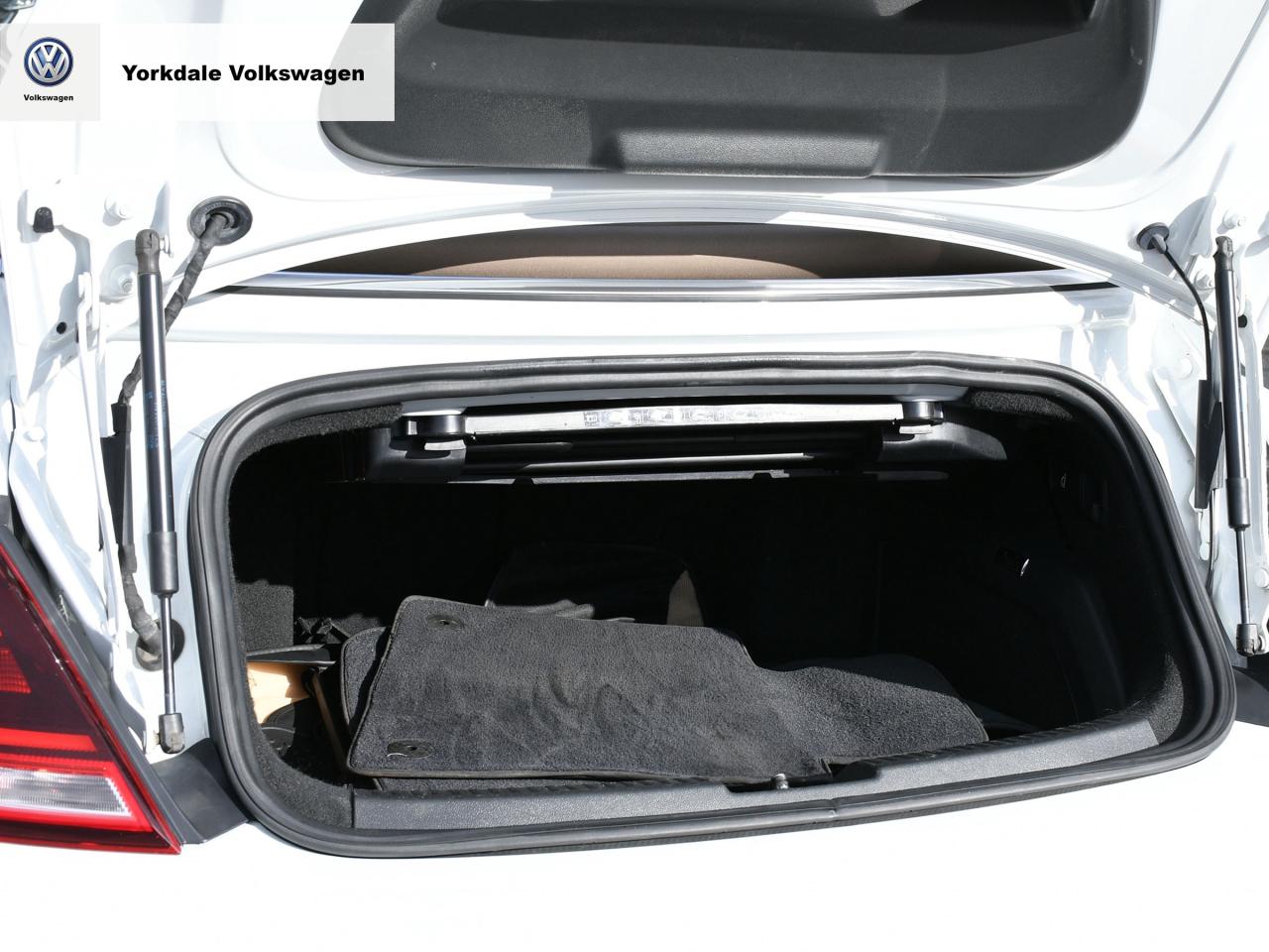 2018 Volkswagen Beetle Convertible Trendline Photo