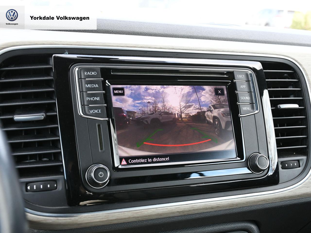 2018 Volkswagen Beetle Convertible Trendline Photo