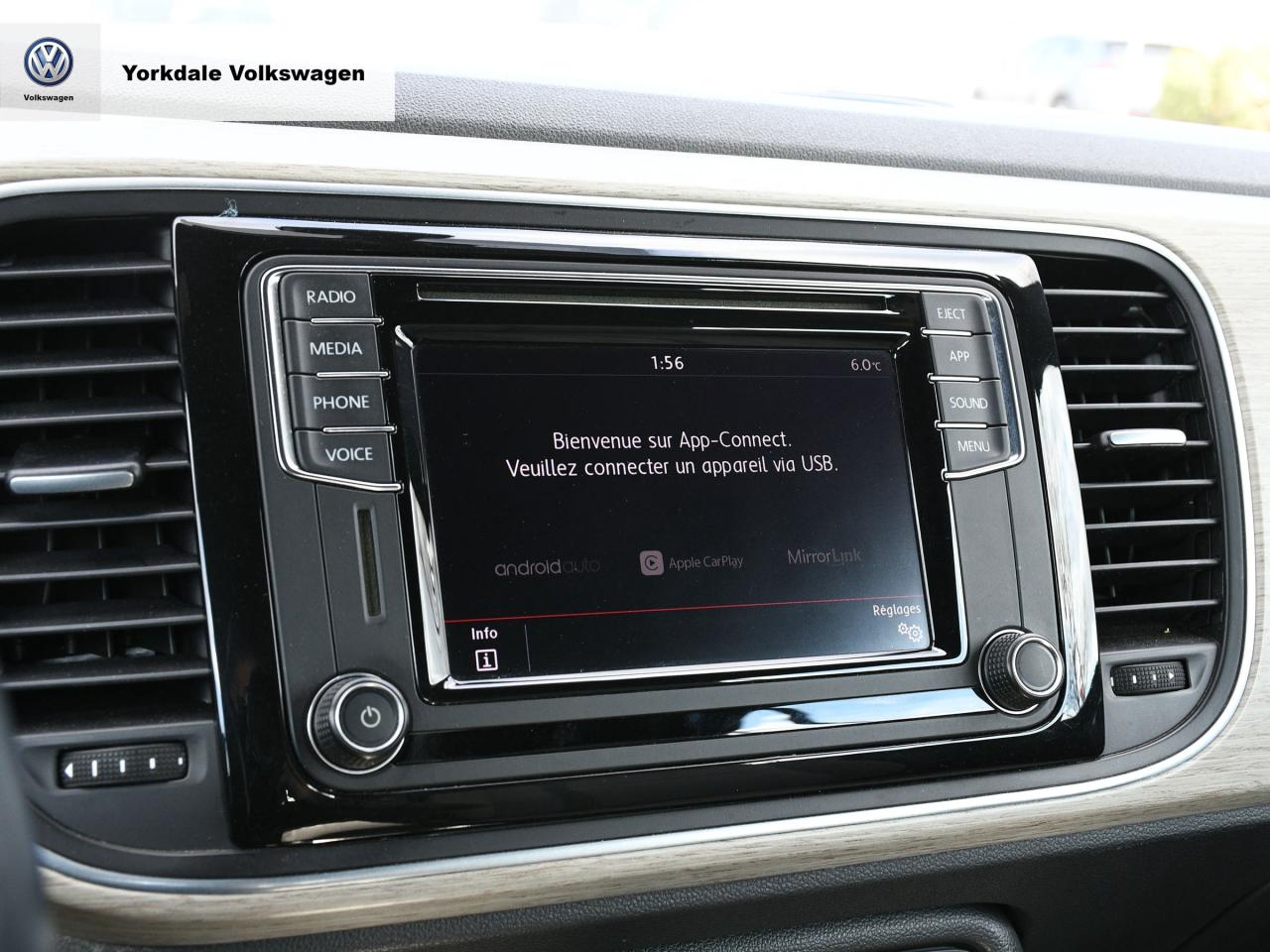 2018 Volkswagen Beetle Convertible Trendline Photo