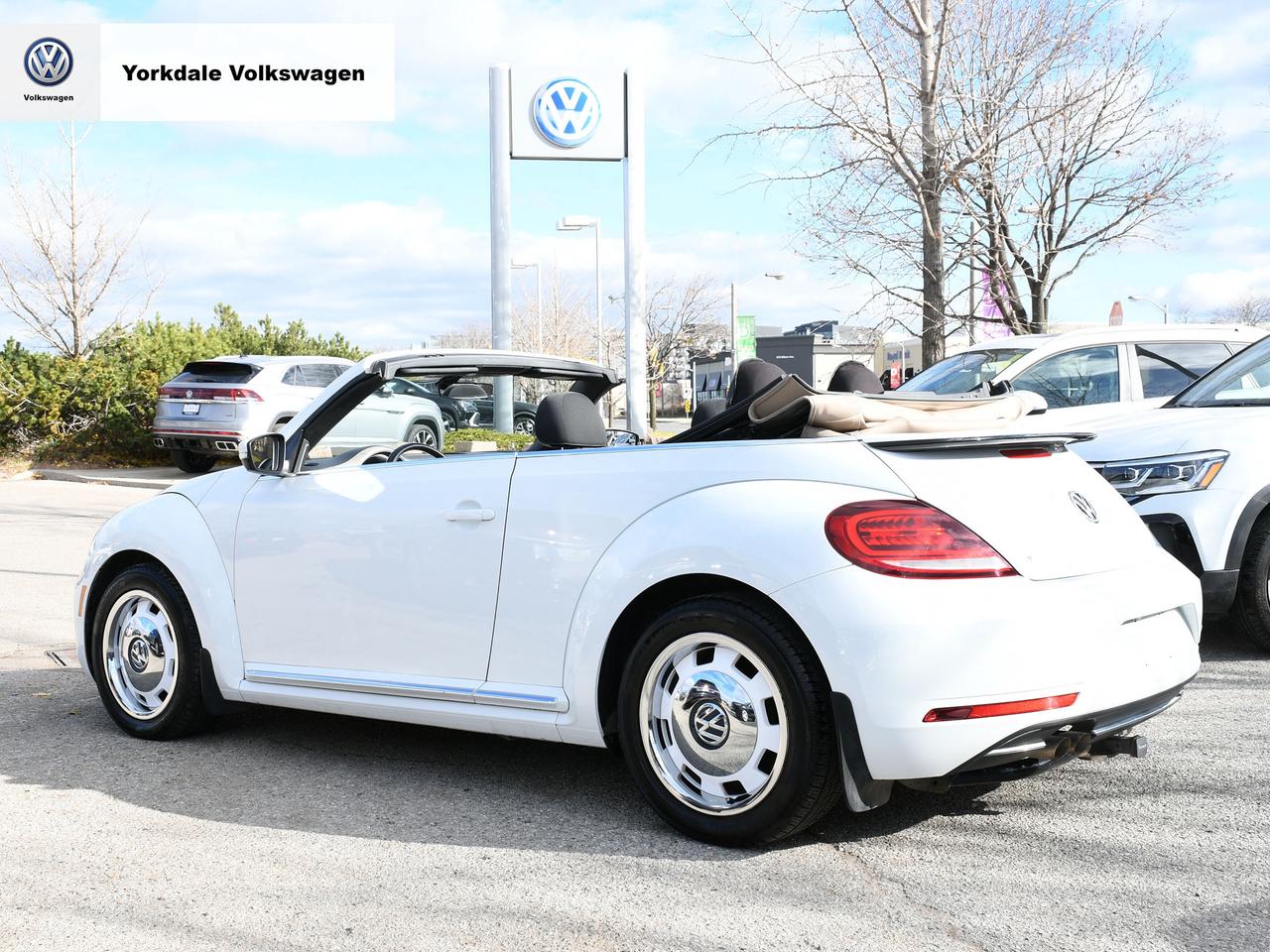 2018 Volkswagen Beetle Convertible Trendline Photo