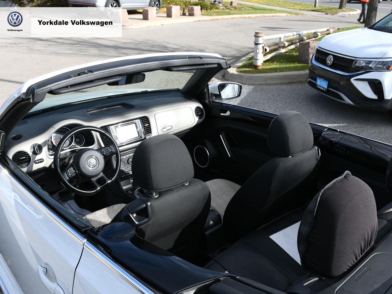 2018 Volkswagen Beetle Convertible Trendline Photo