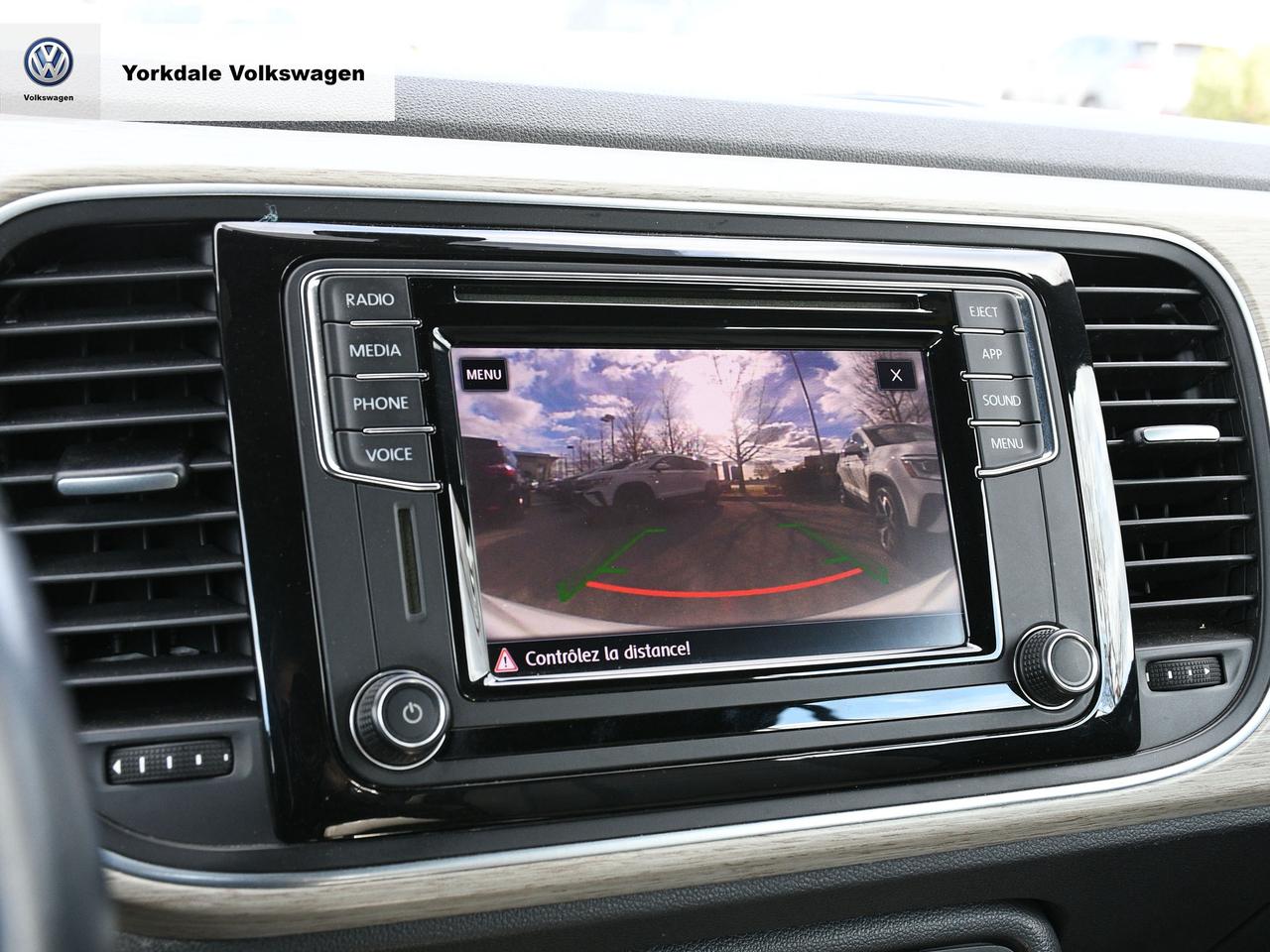 2018 Volkswagen Beetle Convertible Trendline Photo