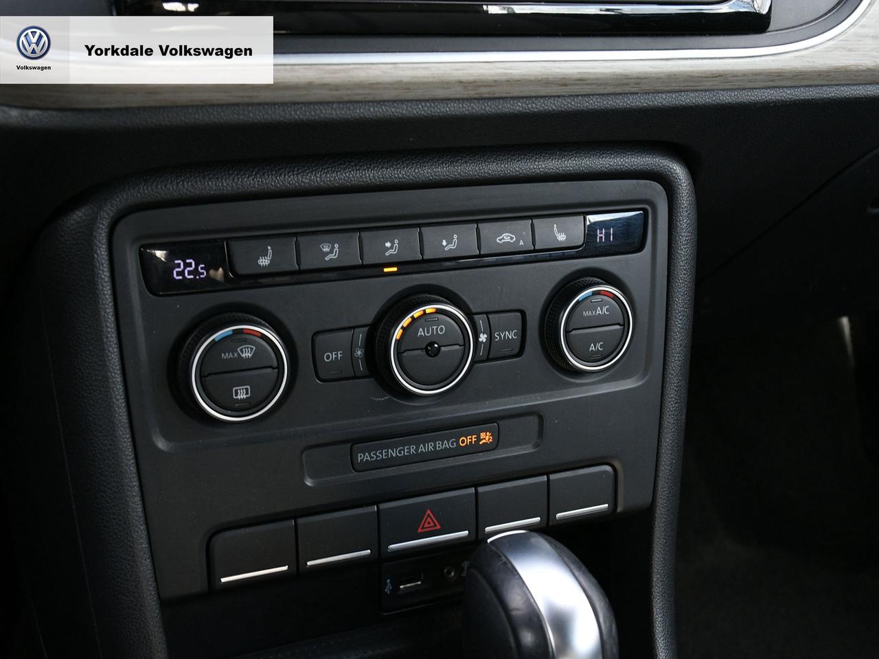 2018 Volkswagen Beetle Convertible Trendline Photo