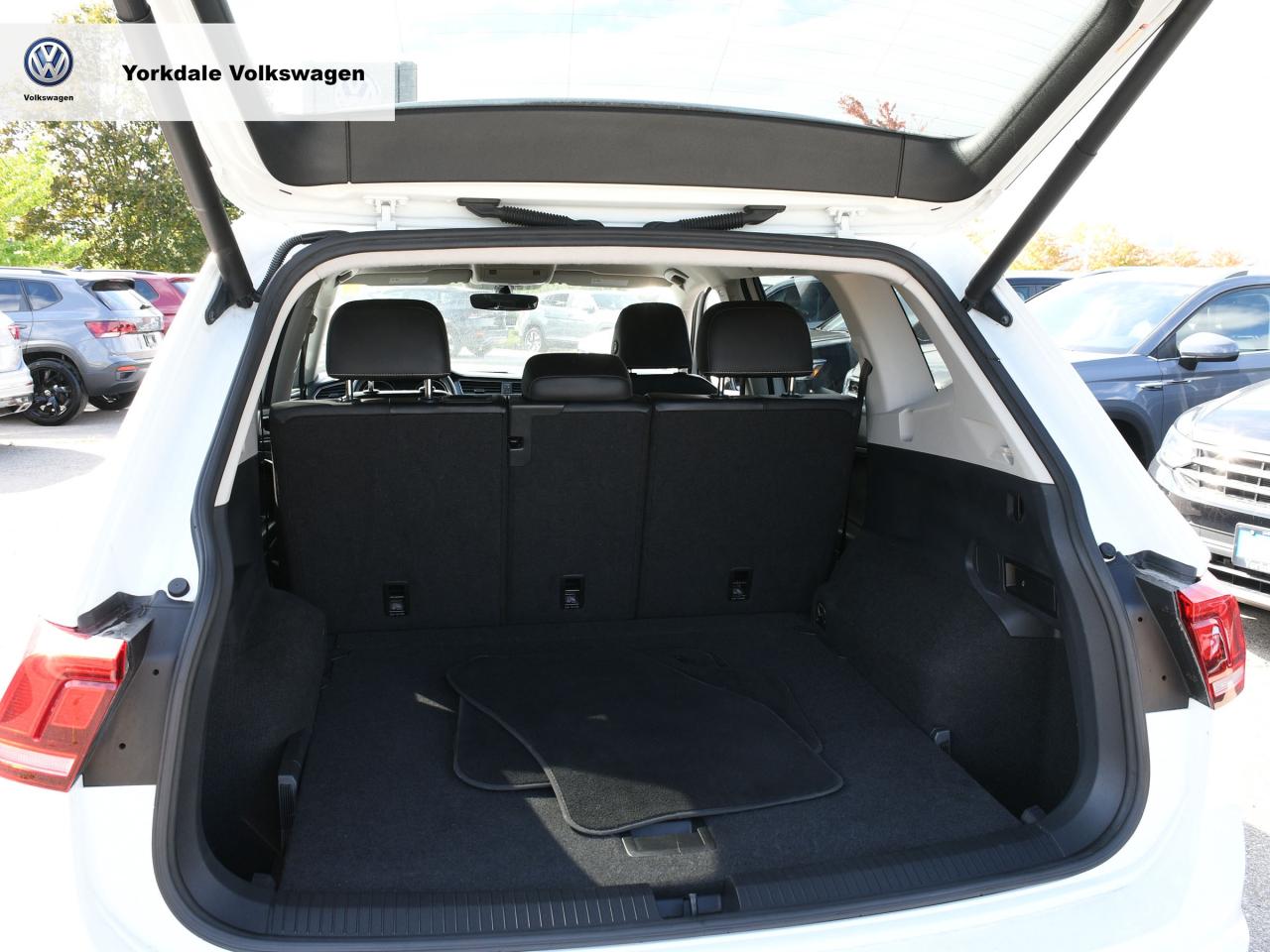 2021 Volkswagen Tiguan 4Motion Photo