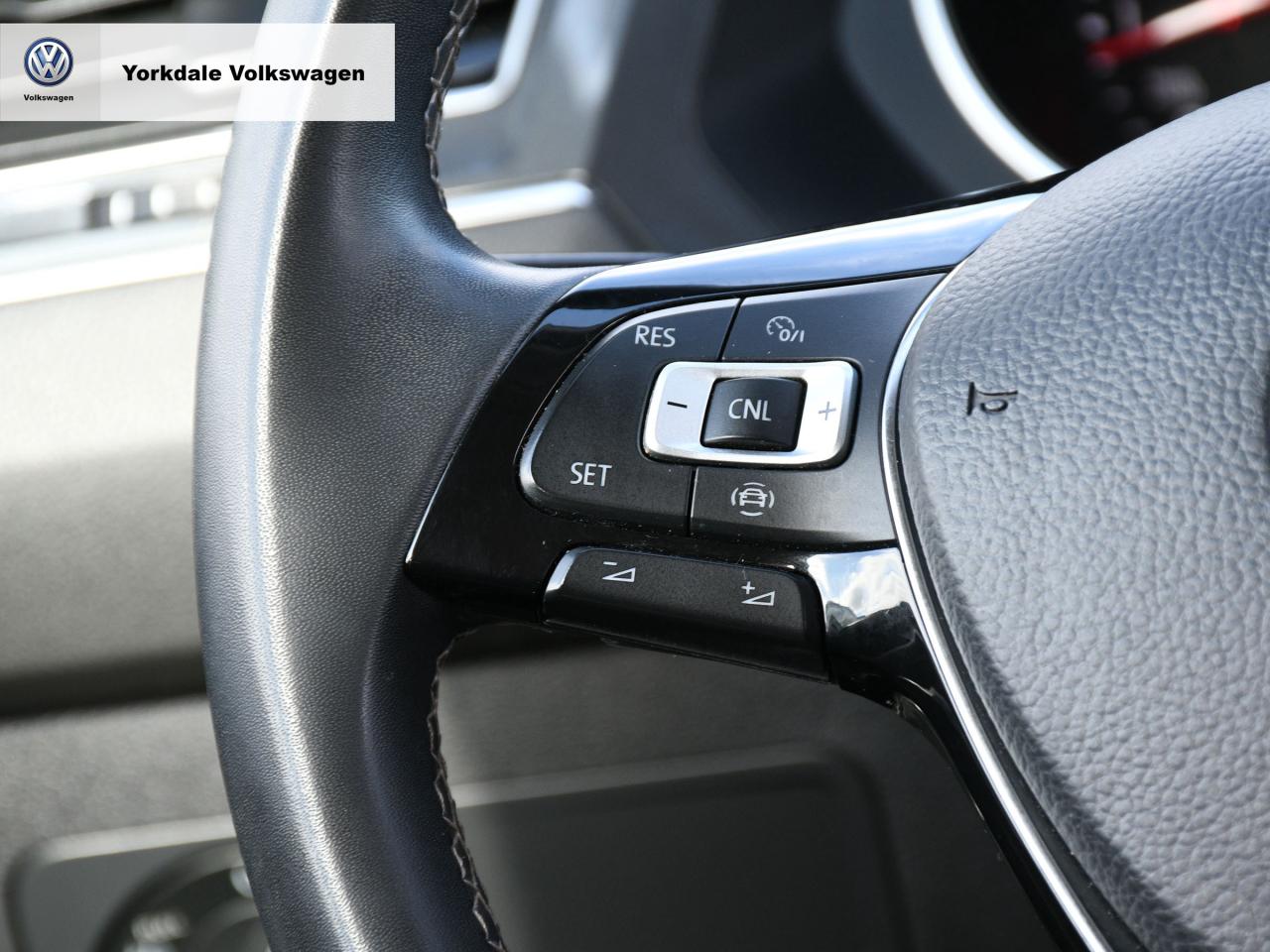 2021 Volkswagen Tiguan 4Motion Photo