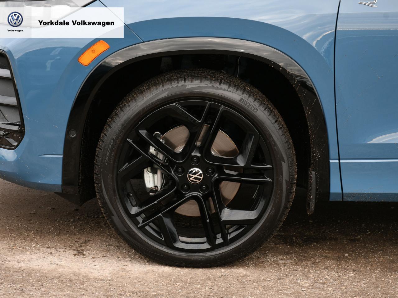 2025 Volkswagen Tiguan  Photo