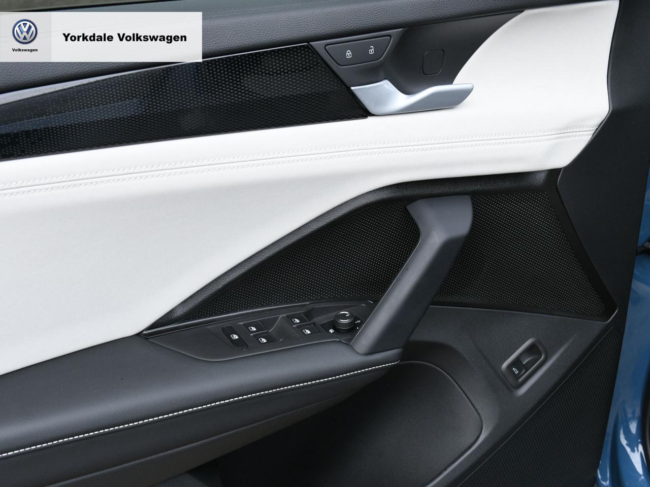 2025 Volkswagen Tiguan  Photo