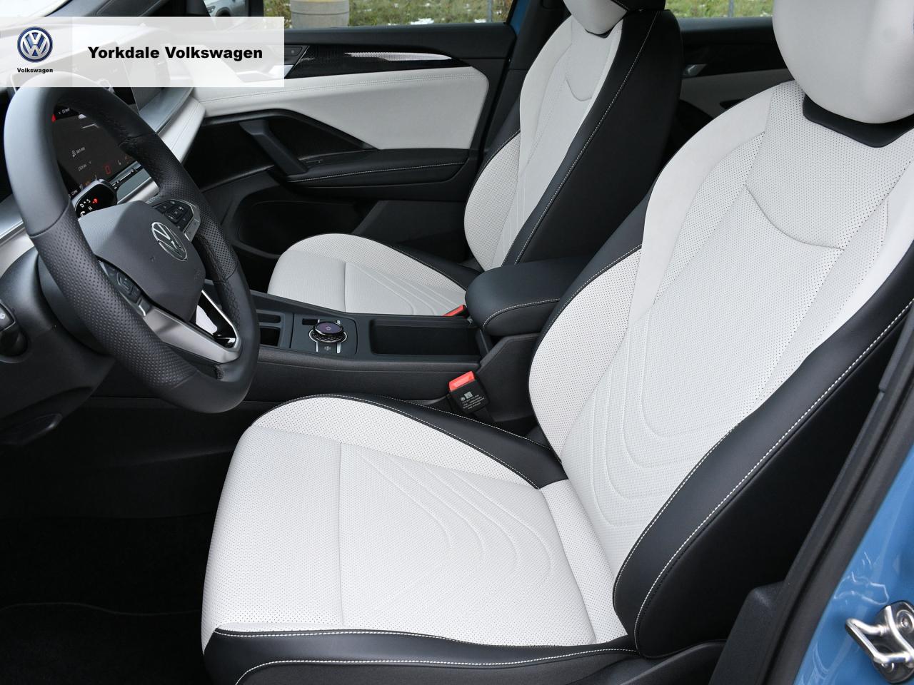 2025 Volkswagen Tiguan  Photo