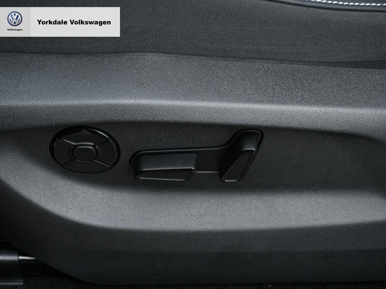 2025 Volkswagen Tiguan  Photo