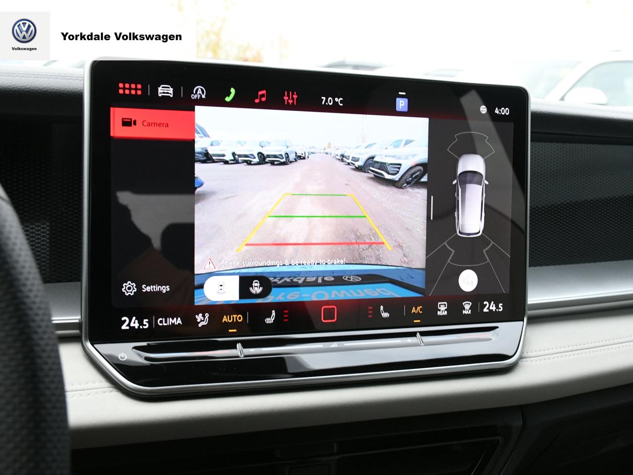 2025 Volkswagen Tiguan  Photo