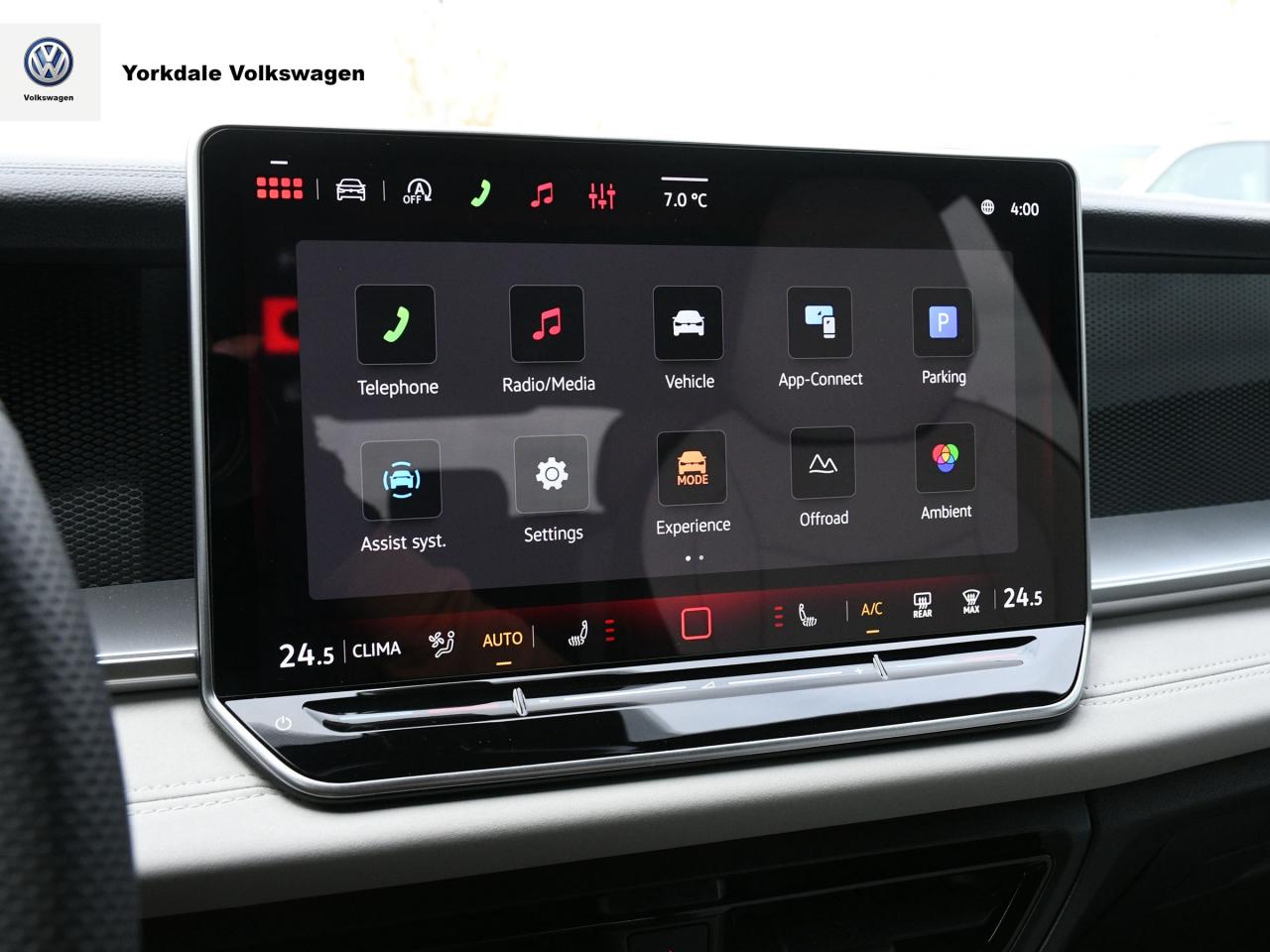 2025 Volkswagen Tiguan  Photo