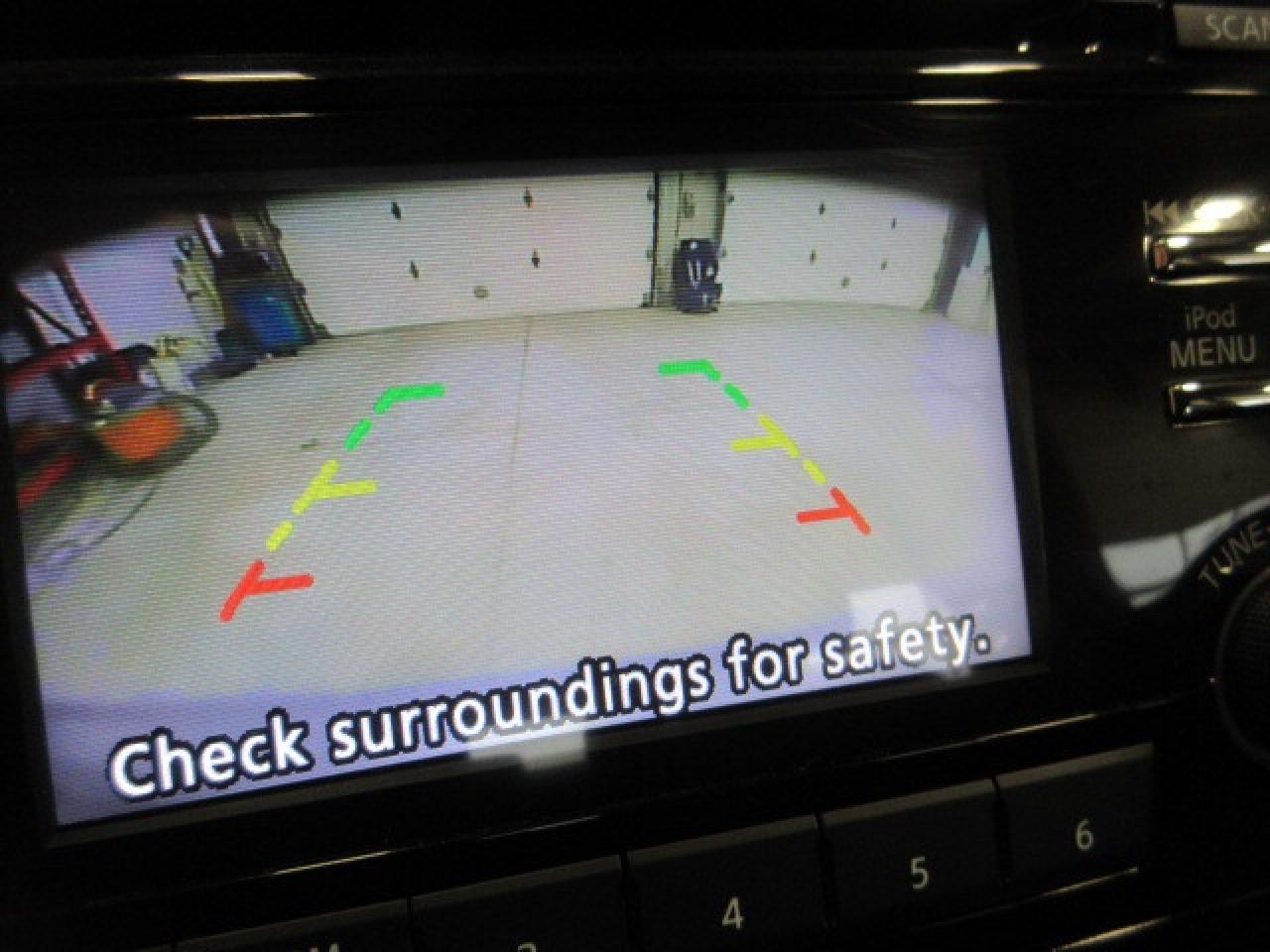 2018 Nissan Qashqai SV AWD, ROOF, HTD. SEATS, BT, CAMERA, 77K! Photo