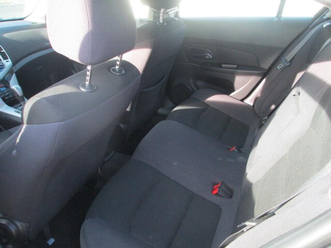 2014 Chevrolet Cruze 4dr Sdn 1LT, Back Up Camera, Power Group Photo