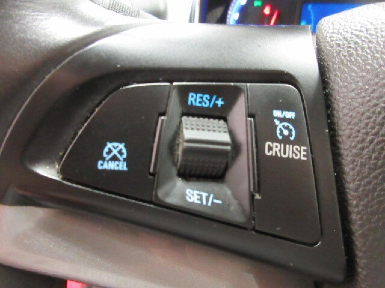 2016 Chevrolet Trax LT AWD, ALLOYS, A/C, BT, CAMERA, 120K! Photo