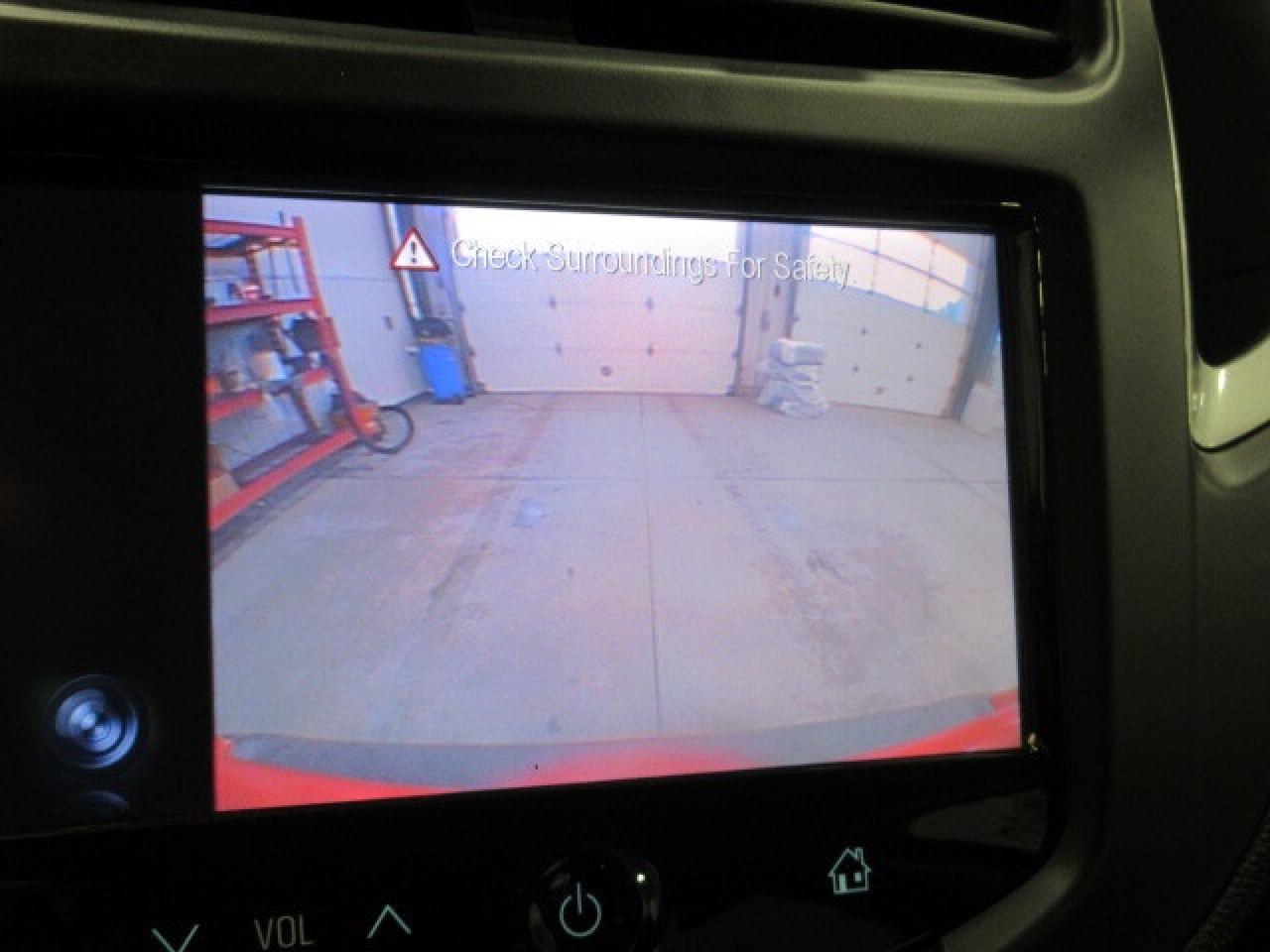 2016 Chevrolet Trax LT AWD, ALLOYS, A/C, BT, CAMERA, 120K! Photo