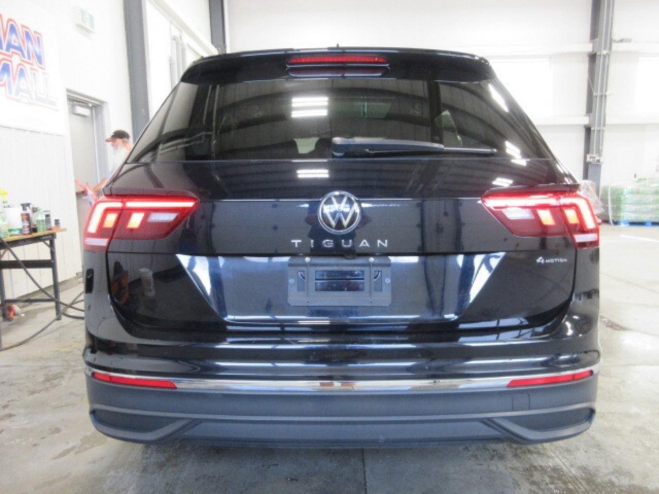 2022 Volkswagen Tiguan COMFORTLINE AWD, ROOF, HTD. LEATHER, 81K! Photo