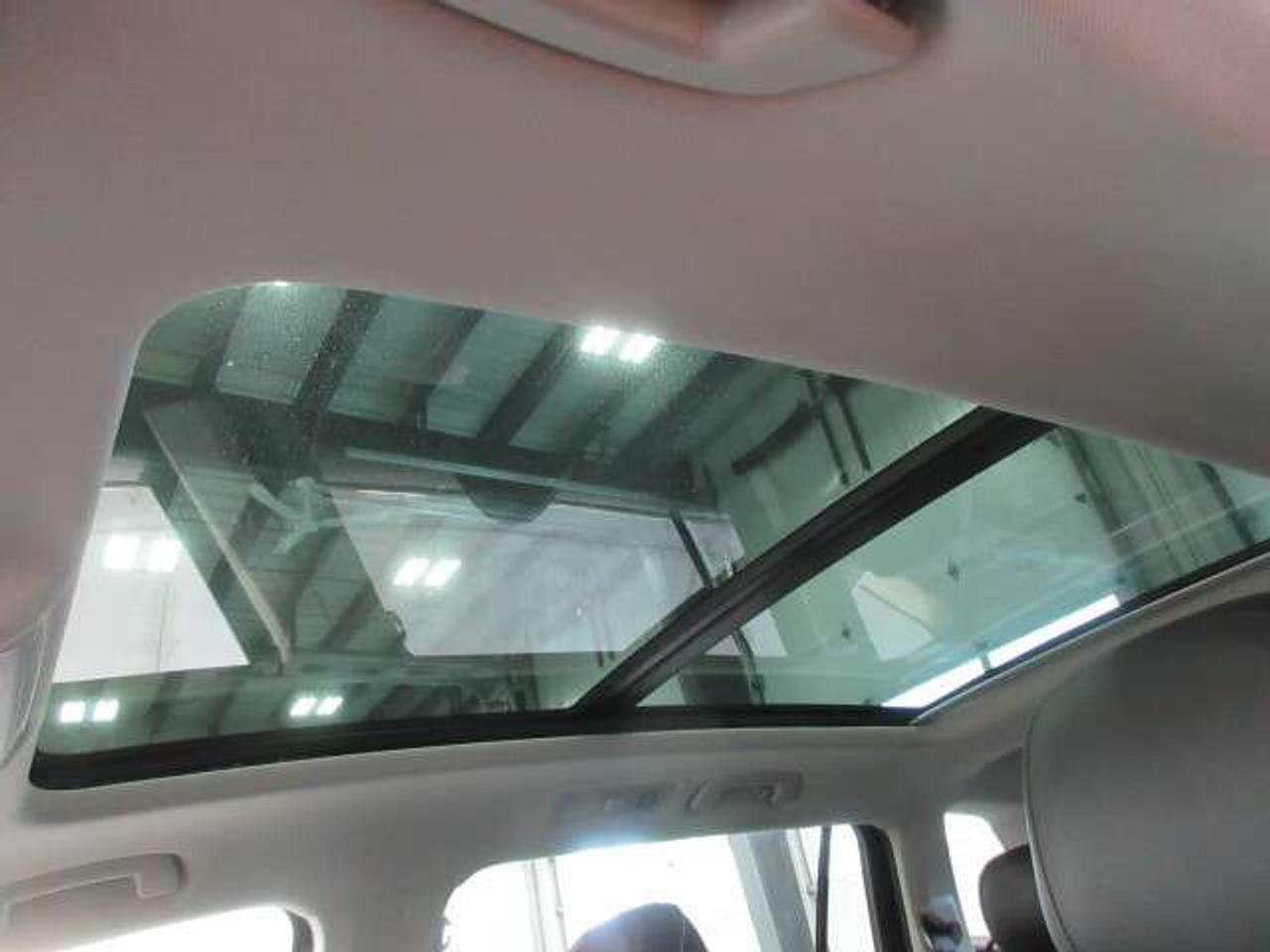 2022 Volkswagen Tiguan COMFORTLINE AWD, ROOF, HTD. LEATHER, 81K! Photo
