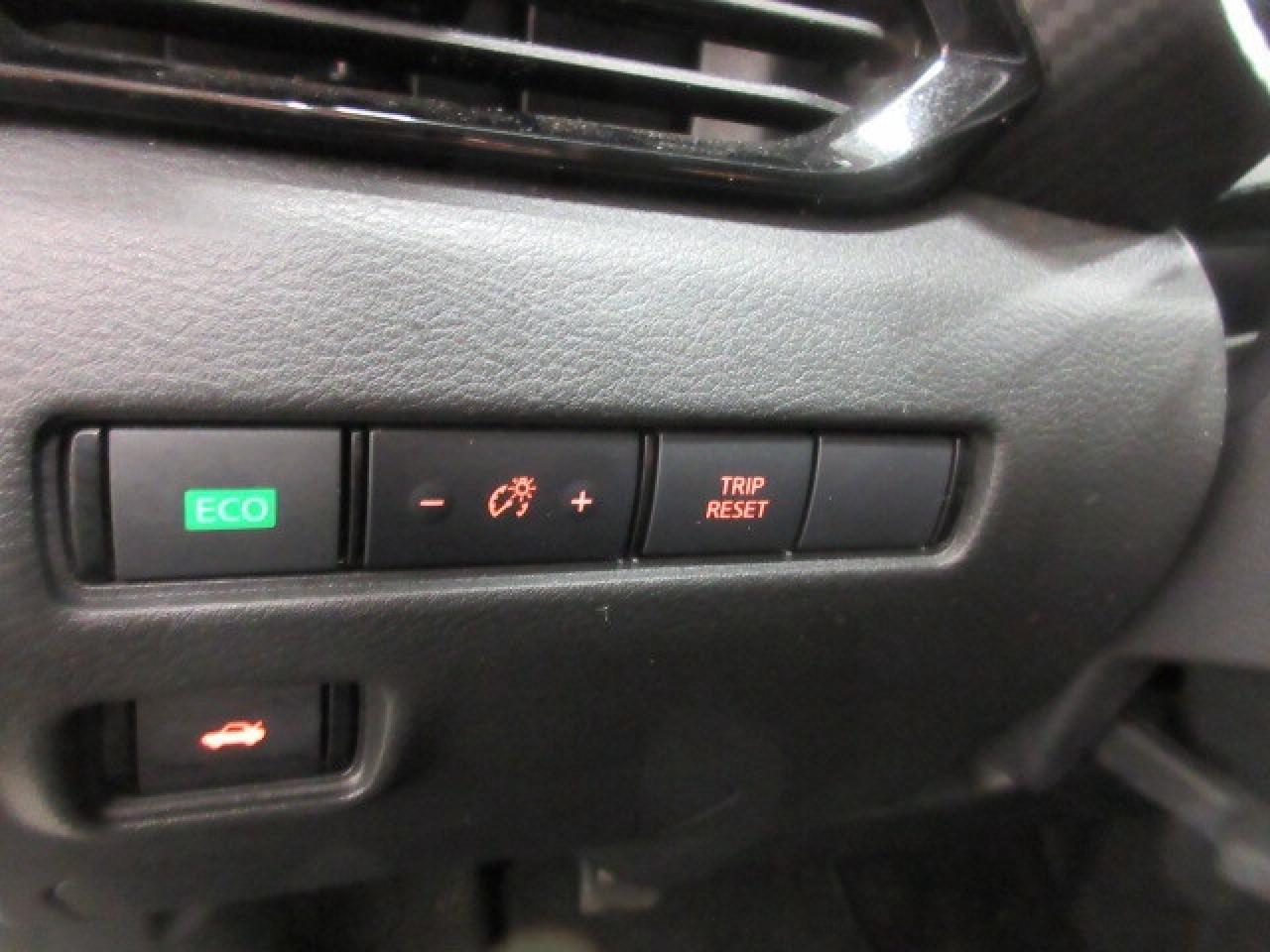 2024 Nissan Sentra SV, HTD. SEATS, ALLOYS, A/C, APPLE/ANDROID, 56K! Photo