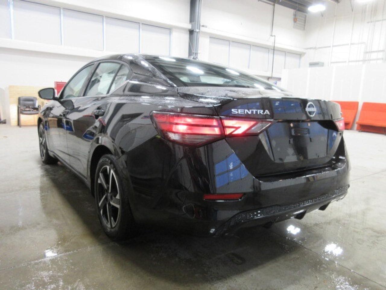 2024 Nissan Sentra SV, HTD. SEATS, ALLOYS, A/C, APPLE/ANDROID, 56K! Photo
