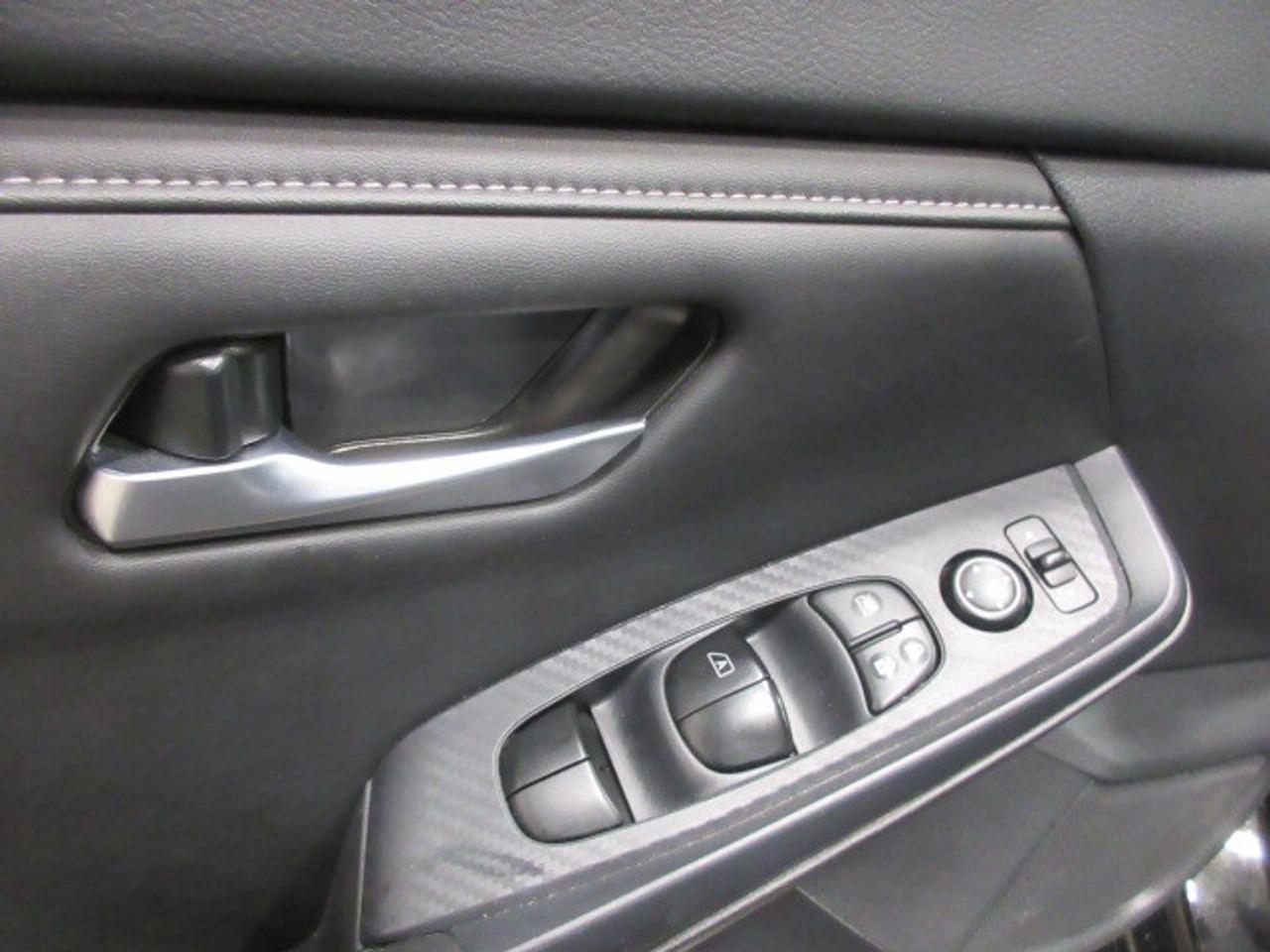 2024 Nissan Sentra SV, HTD. SEATS, ALLOYS, A/C, APPLE/ANDROID, 56K! Photo