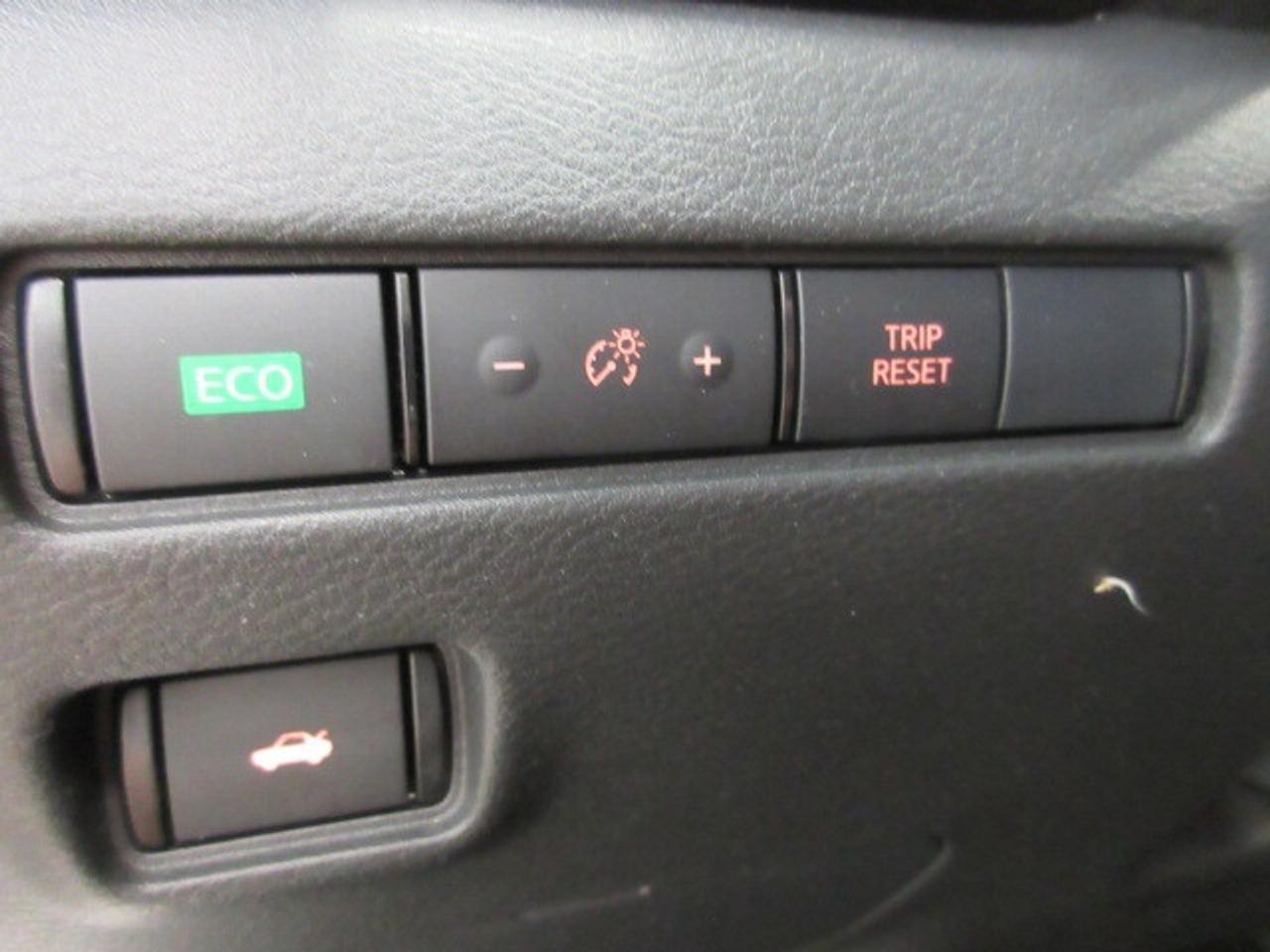 2023 Nissan Sentra S PLUS, AUTO, A/C, HTD. SEATS, APPLE/ANDROID, 14K! Photo