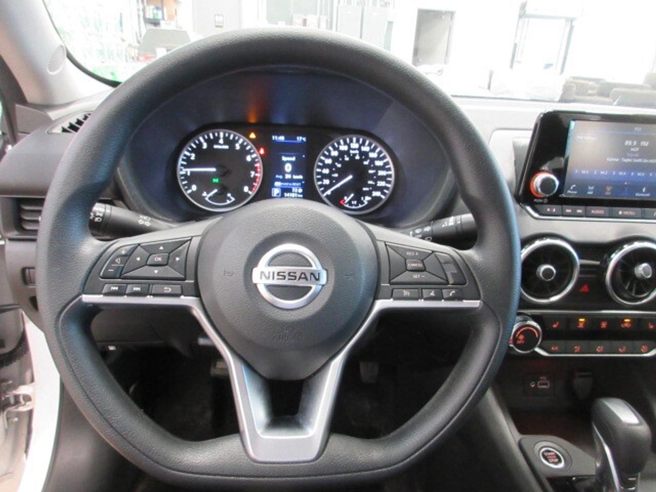 2023 Nissan Sentra S PLUS, AUTO, A/C, HTD. SEATS, APPLE/ANDROID, 14K! Photo