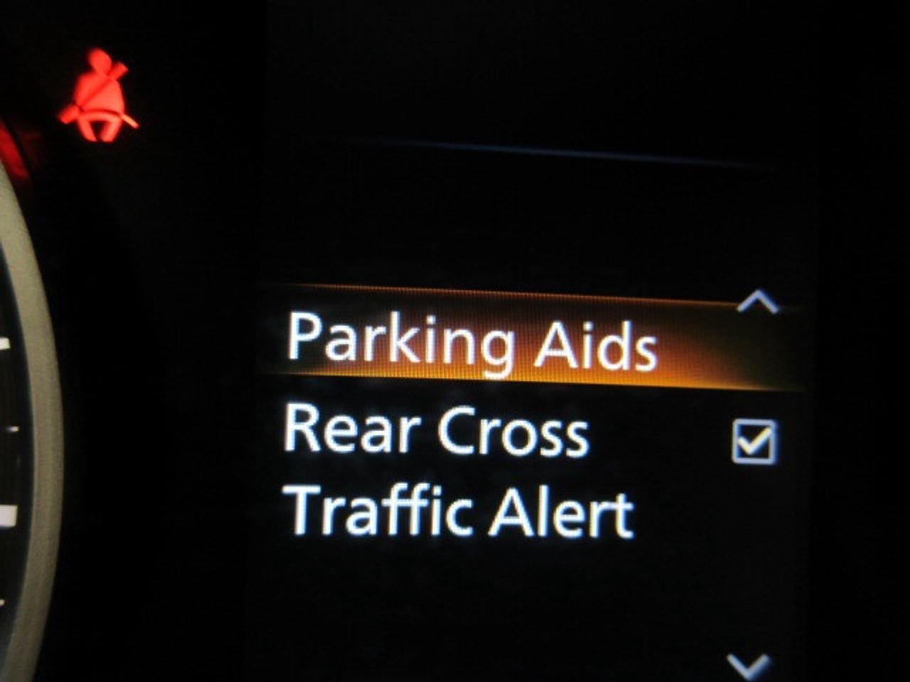 2023 Nissan Sentra S PLUS, AUTO, A/C, HTD. SEATS, APPLE/ANDROID, 14K! Photo