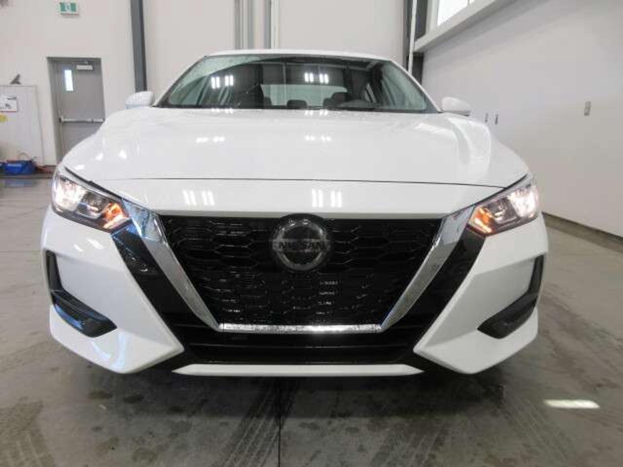2023 Nissan Sentra S PLUS, AUTO, A/C, HTD. SEATS, APPLE/ANDROID, 14K! Photo2