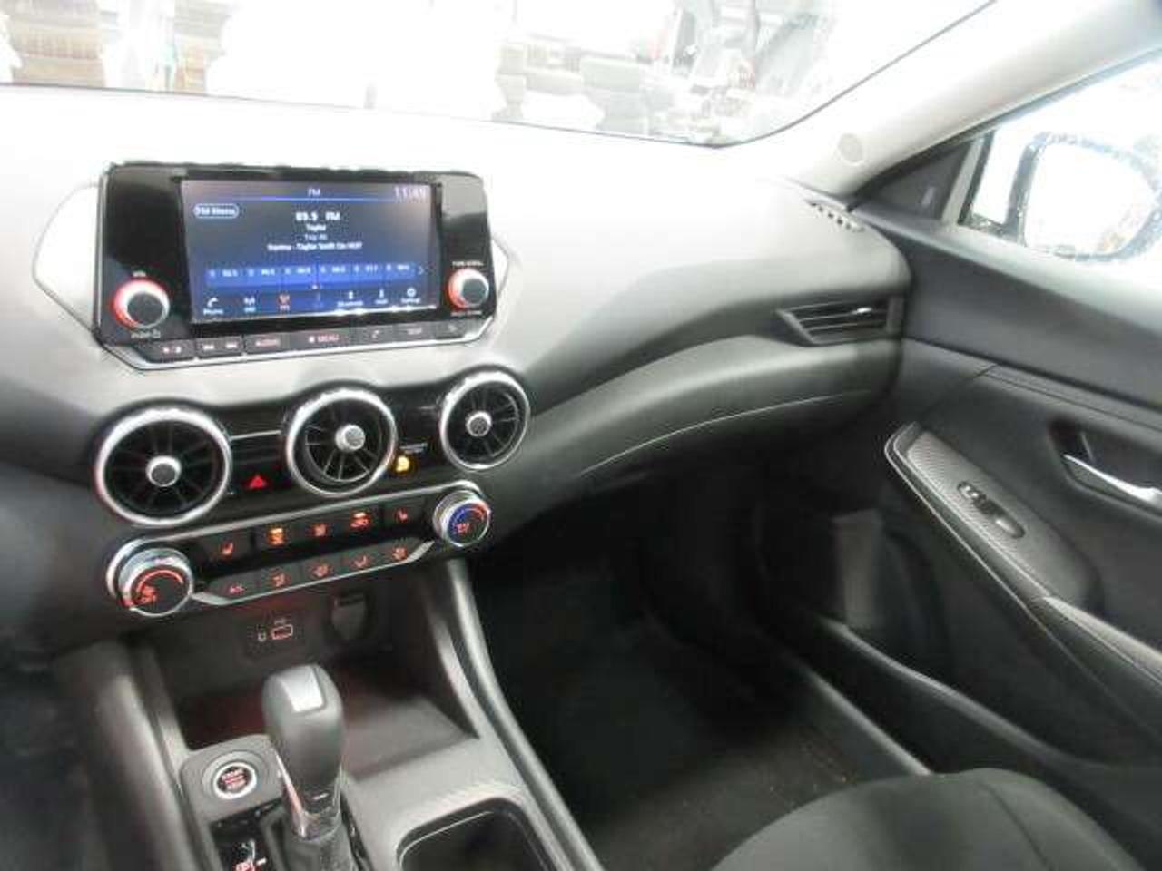 2023 Nissan Sentra S PLUS, AUTO, A/C, HTD. SEATS, APPLE/ANDROID, 14K! Photo