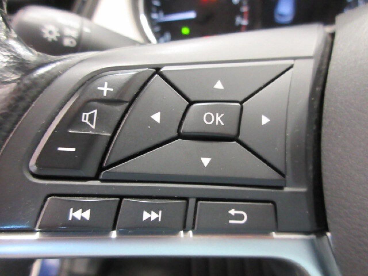 2023 Nissan Qashqai SV AWD, ROOF, APPLE/ANDROID, CAMERA, 50K! Photo