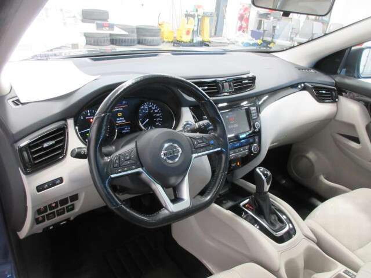2023 Nissan Qashqai SV AWD, ROOF, APPLE/ANDROID, CAMERA, 50K! Photo