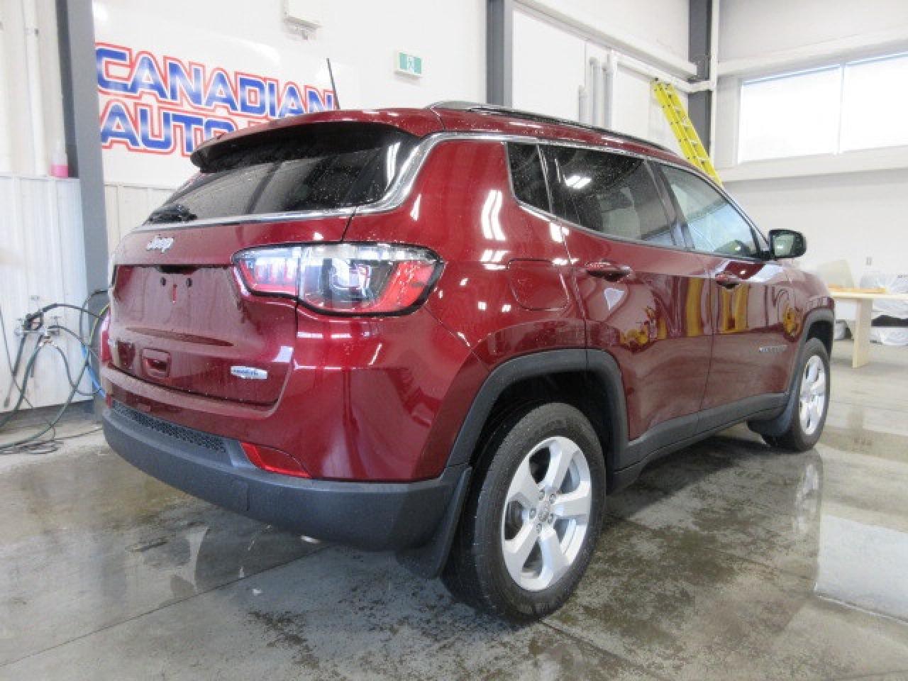 2021 Jeep Compass NORTH 4X4, ROOF, ALLOYS, AUTOSTART, 96K! Photo