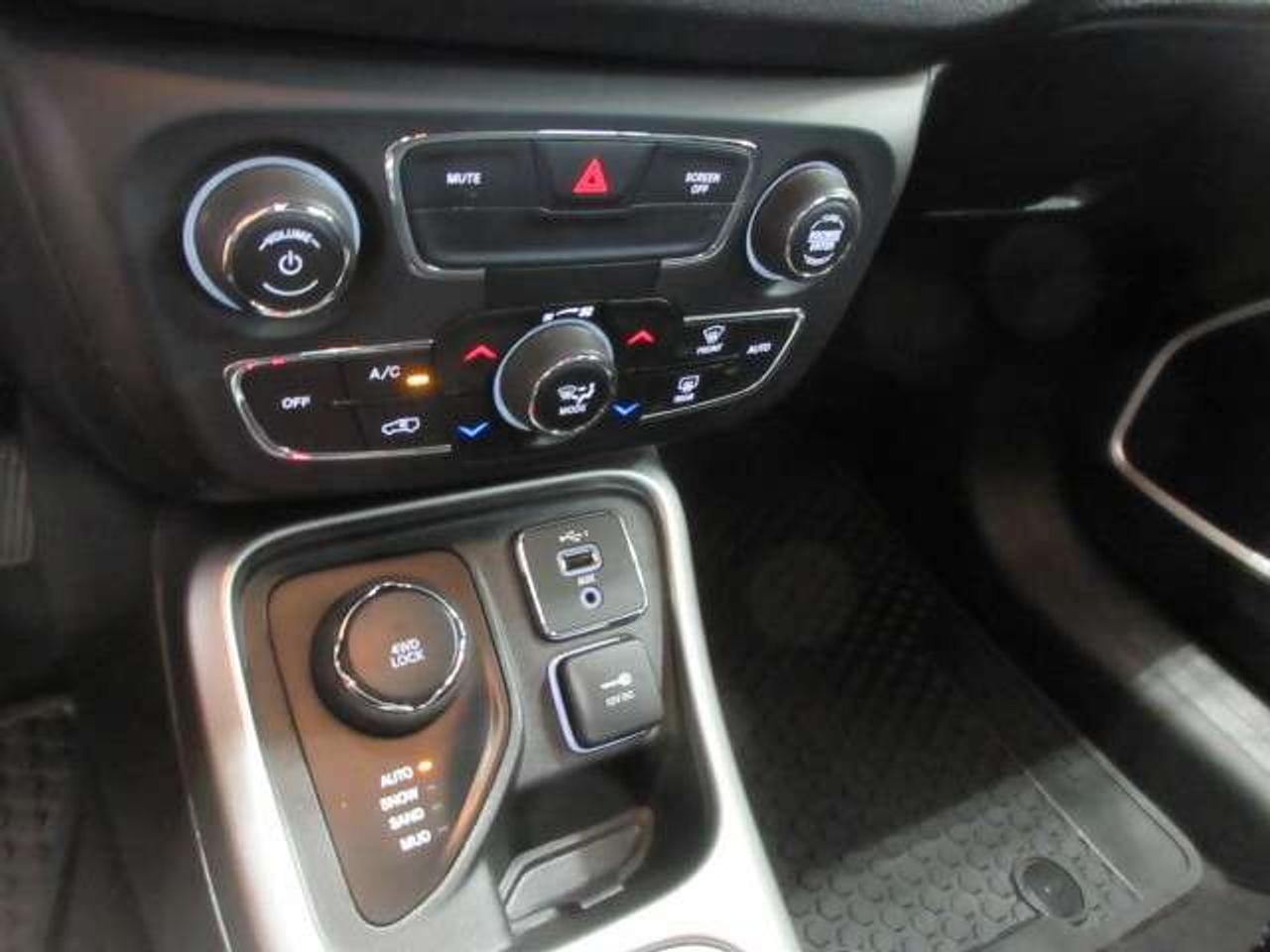 2021 Jeep Compass NORTH 4X4, ROOF, ALLOYS, AUTOSTART, 96K! Photo