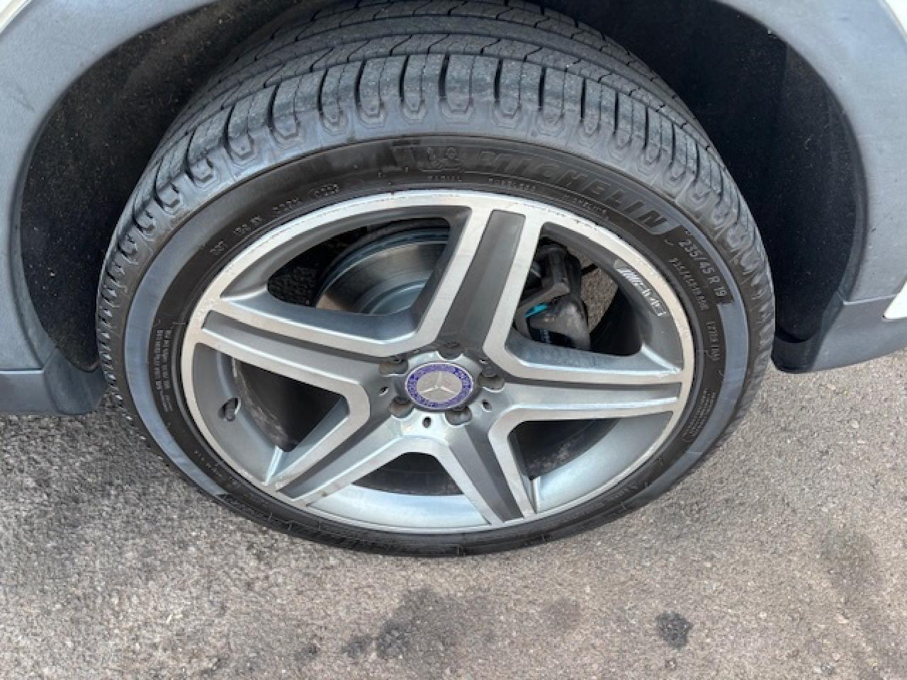 2016 Mercedes-Benz GLA 4MATIC GLA 250, PANO ROOF, NAVI, LOCAL TRADE IN!! Photo