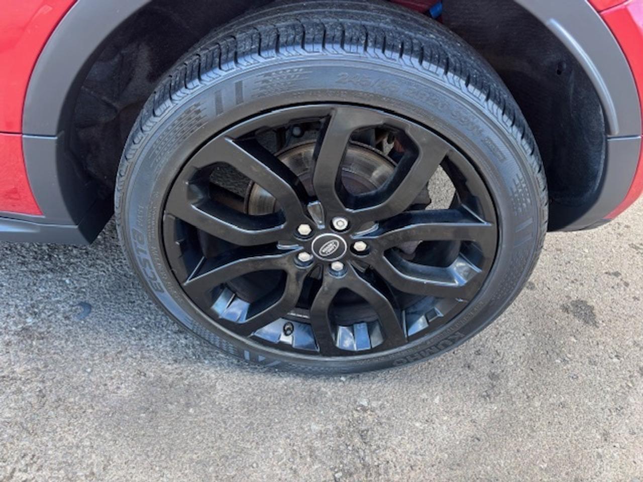 2015 Land Rover Range Rover Evoque Dynamic, PANO ROOF, NAVI, EXTREMELY SHARP!! Photo