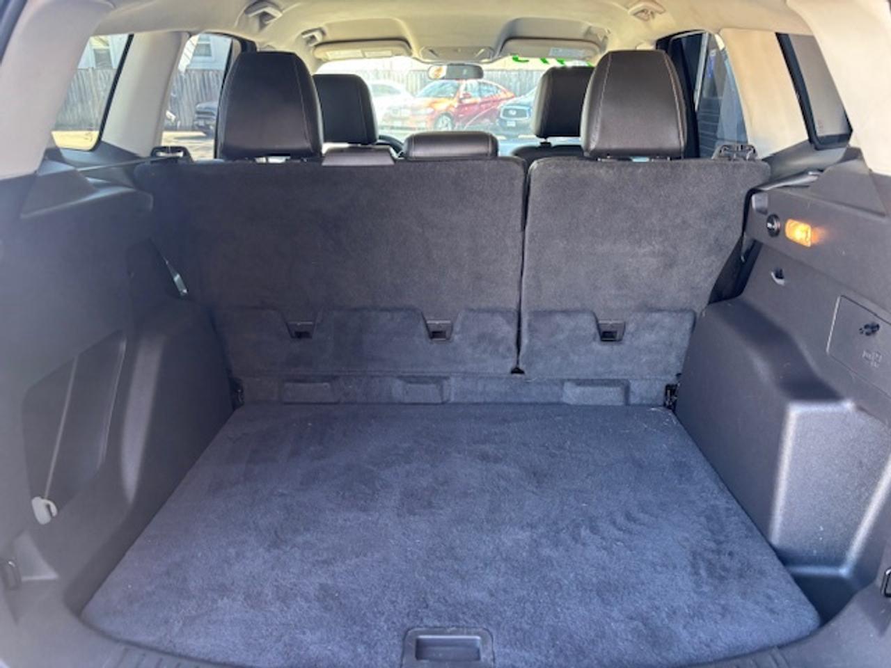 2015 Ford Escape FWD SE,LEATHER, REVERSE CAM, ECONOMICAL!! Photo