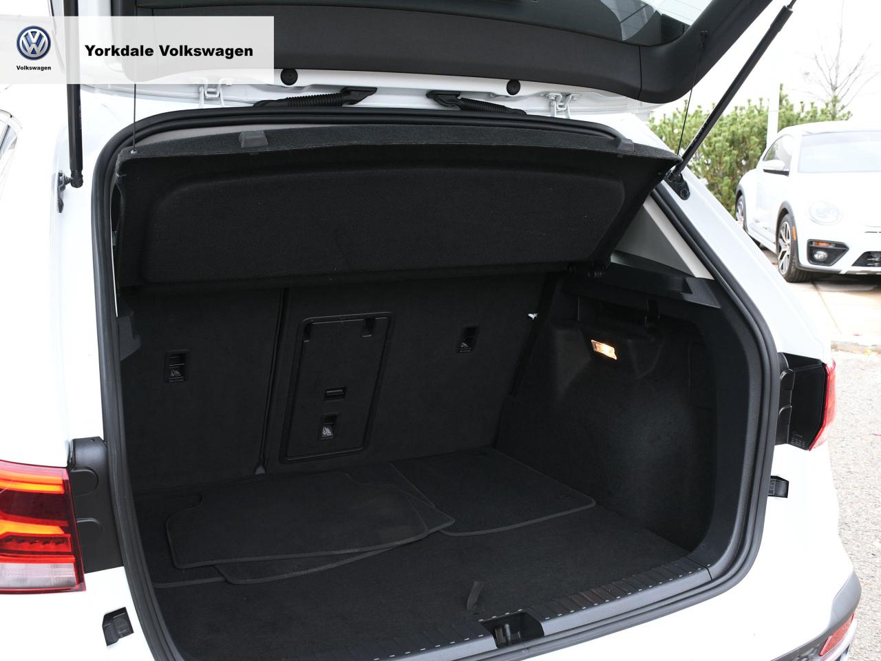 2023 Volkswagen Taos  Photo