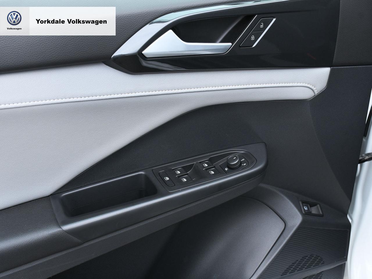 2023 Volkswagen Taos  Photo