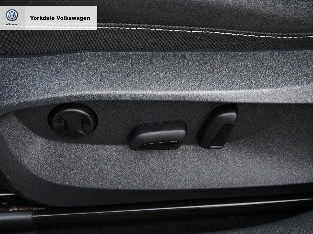 2023 Volkswagen Taos  Photo