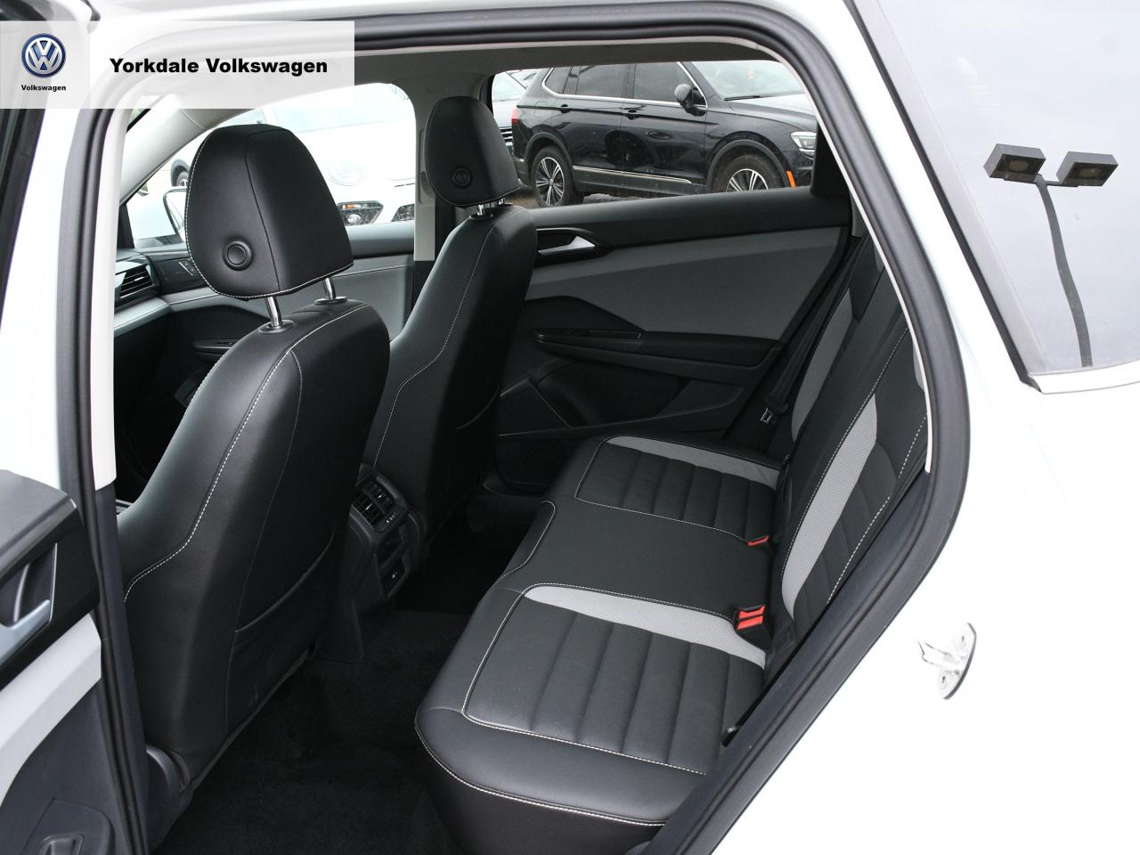 2023 Volkswagen Taos  Photo