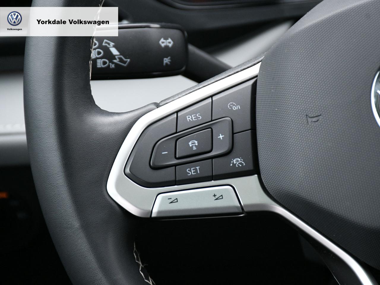 2023 Volkswagen Taos  Photo