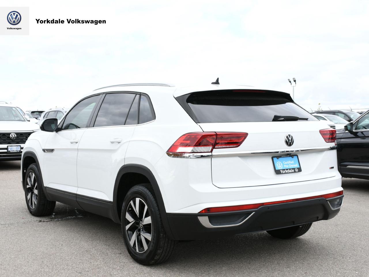 2021 Volkswagen Atlas Cross Sport  Photo