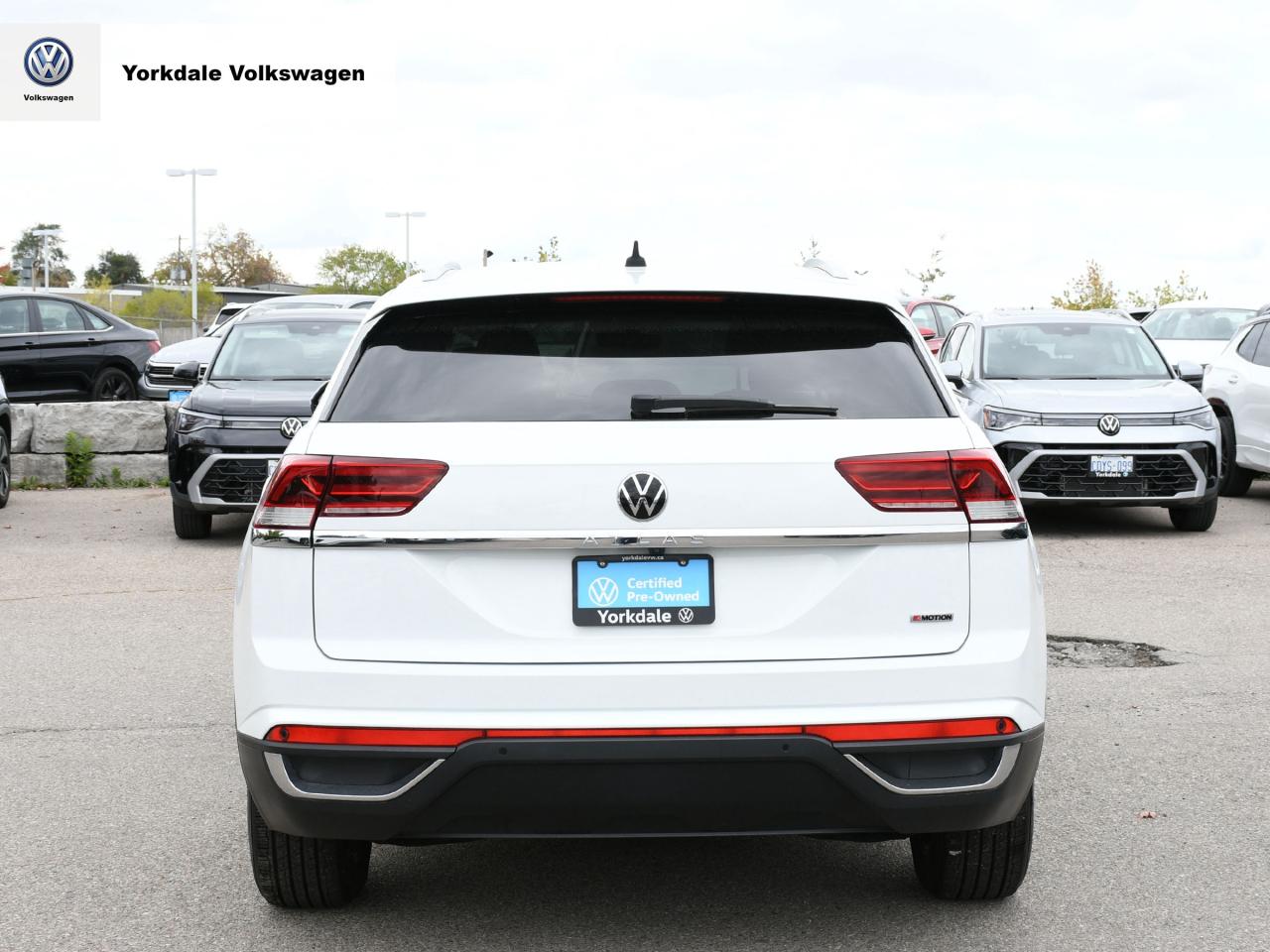 2021 Volkswagen Atlas Cross Sport  Photo