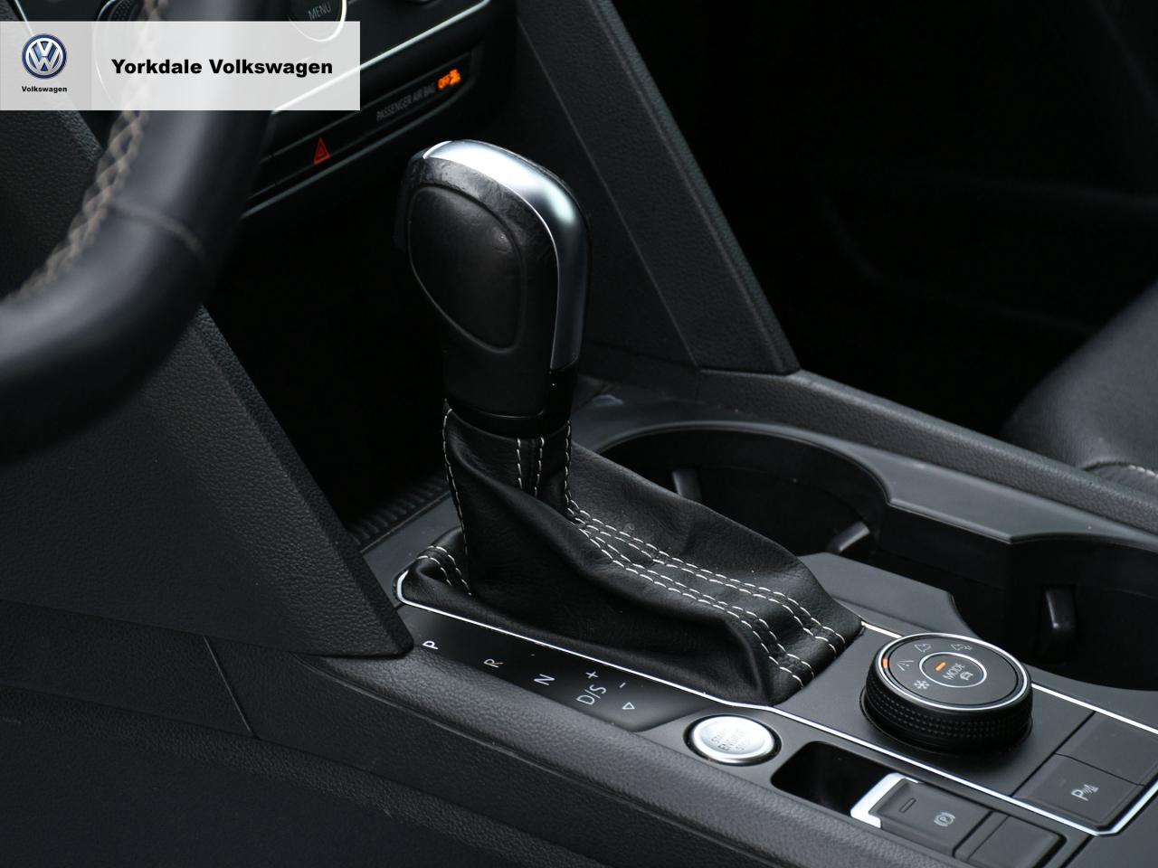 2021 Volkswagen Atlas Cross Sport  Photo