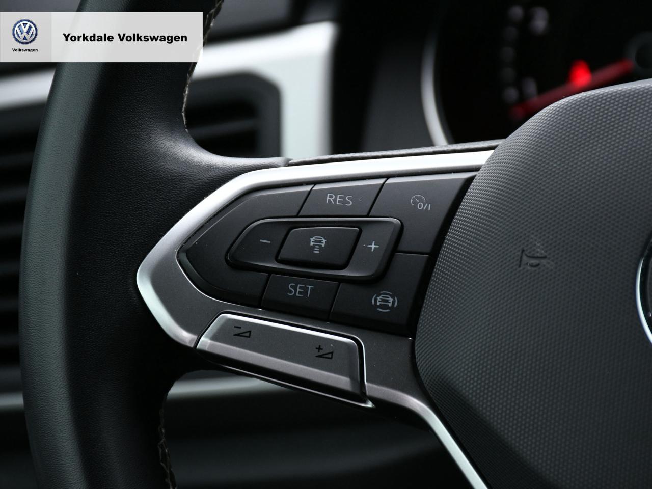 2021 Volkswagen Atlas Cross Sport  Photo