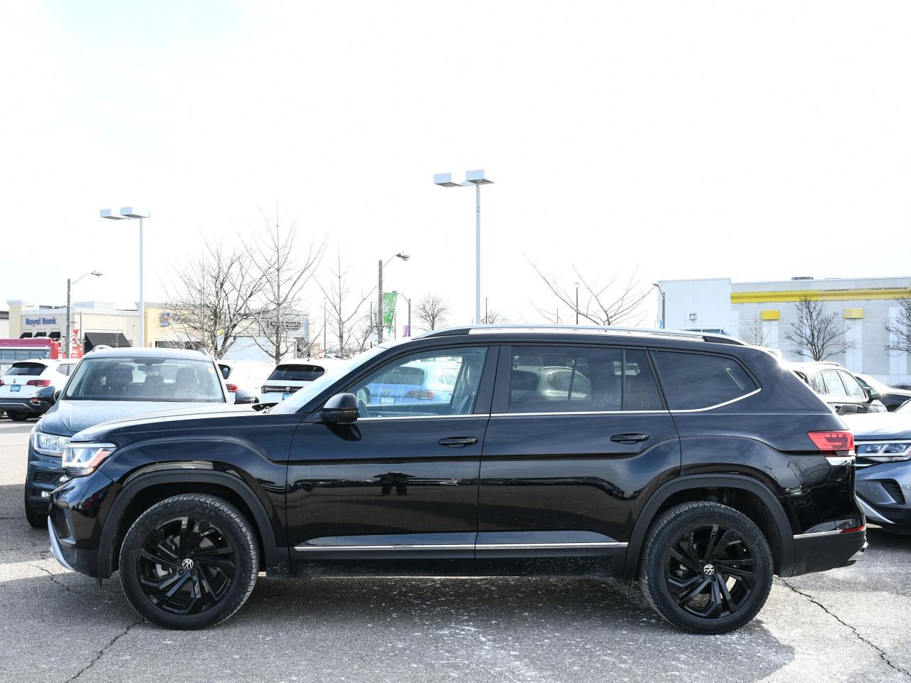 2022 Volkswagen Atlas  Photo2