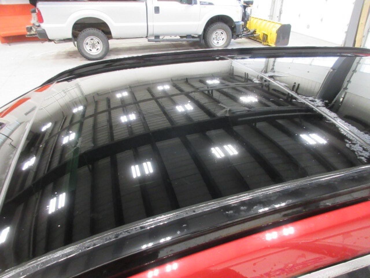 2024 Hyundai Tucson TREND AWD, NAV, ROOF, LEATHER, APPLE/ANDROID, 68K! Photo